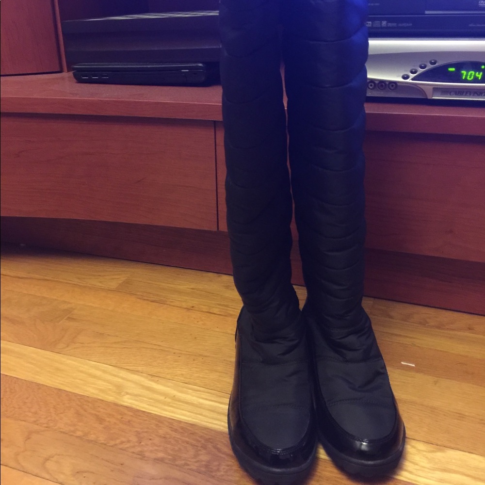 Over the knee nylon snow boots